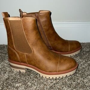 Booties! 👢